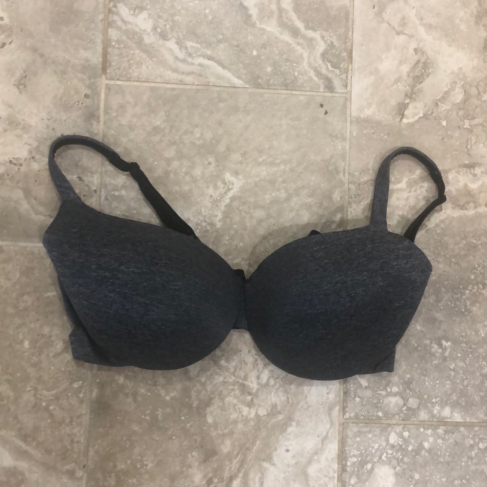 Cacique Lightly Line T-Shirt Bra Size‎ 44DDD